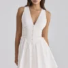 Rosalina Weißes Baumwoll-Minikleid mit Schnürung Rosalina Weißes Baumwoll-Minikleid mit Schnürung