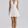 Rosalina Weißes Baumwoll-Minikleid mit Schnürung Rosalina Weißes Baumwoll-Minikleid mit Schnürung