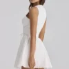 Rosalina Weißes Baumwoll-Minikleid mit Schnürung Rosalina Weißes Baumwoll-Minikleid mit Schnürung
