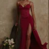Sabrine Maxikleid in Weinrot mit Spitzenbesatz + Korsett