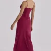 Sabrine Maxikleid in Weinrot mit Spitzenbesatz + Korsett