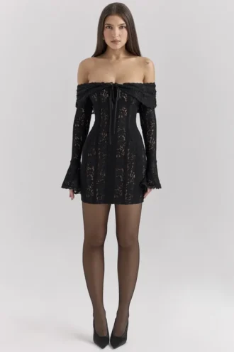 Sadie Schwarzes Minikleid mit Blumenmuster und Spaghettiträgern