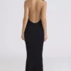 Sadira Schwarzes rückenfreies Maxikleid – Limited Edition Sadira Schwarzes rückenfreies Maxikleid – Limited Edition