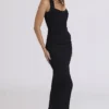 Sahar Schwarzes, figurbetontes Maxikleid mit Neckholder Sahar Schwarzes, figurbetontes Maxikleid mit Neckholder