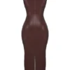 Sahara Maxi-Kleid aus veganem Leder in Kakaobraun