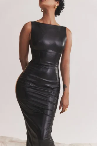 Sahara – Maxikleid aus schwarzem veganem Leder