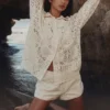 Samah Weißes Baumwoll-Hemd mit Broderie Anglaise Samah Weißes Baumwoll-Hemd mit Broderie Anglaise