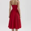 Samaria – Rotes Midi-Kleid mit Raffungen Samaria – Rotes Midi-Kleid mit Raffungen