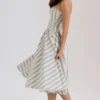 Samaria Sage Midi-Kleid aus Baumwolle mit gestreiftem Blumenmuster Samaria Sage Midi-Kleid aus Baumwolle mit gestreiftem Blumenmuster