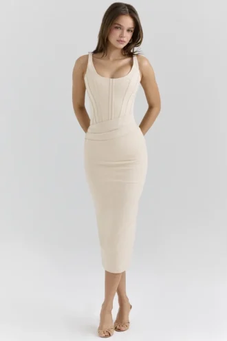 Samya Midi-Korsetts-Kleid in Mandel Samya Midi-Korsetts-Kleid in Mandel