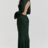 Sancha Maxikleid aus Strick in Waldgrün Sancha Maxikleid aus Strick in Waldgrün