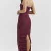 Sapphire Weinrot gerafftes Maxikleid Sapphire Weinrot gerafftes Maxikleid