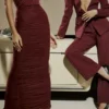 Sapphire Weinrot gerafftes Maxikleid Sapphire Weinrot gerafftes Maxikleid