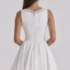 Scarlett Weißes Minikleid aus Baumwolle mit Stickerei und Spitzenbesatz