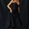 Schwarzes, trägerloses Midi-Kleid „Lady“ Schwarzes, trägerloses Midi-Kleid „Lady“