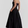Schwarzes, trägerloses Midi-Kleid „Lady“ Schwarzes, trägerloses Midi-Kleid „Lady“