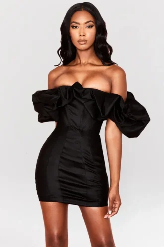 Selena Schwarzes Satinkleid mit Puffärmeln