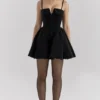 Selina – Mini-Kleid aus schwarzem Samt und Tüll Selina – Mini-Kleid aus schwarzem Samt und Tüll