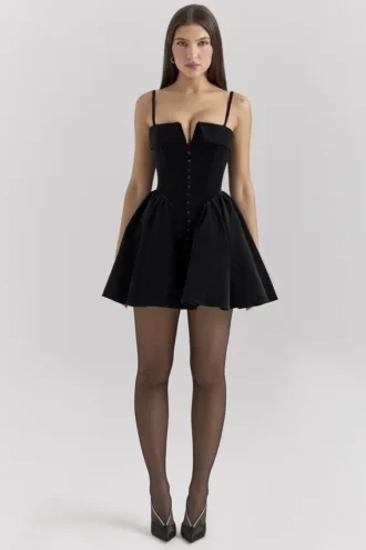 Selina – Mini-Kleid aus schwarzem Samt und Tüll