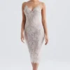 Serelle Midi-Kleid aus antik-elfenbeinfarbener Spitze Serelle Midi-Kleid aus antik-elfenbeinfarbener Spitze