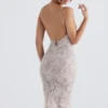Serelle Midi-Kleid aus antik-elfenbeinfarbener Spitze Serelle Midi-Kleid aus antik-elfenbeinfarbener Spitze