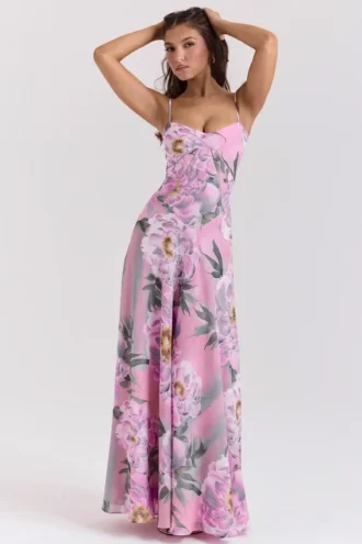 Seren – Maxikleid in Rosa mit Blumenprint und Spitzenrücken