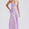 Seren Orchid Maxikleid mit Blumenmuster und Spitzenrücken Seren Orchid Maxikleid mit Blumenmuster und Spitzenrücken