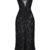 Seren – Schwarzes Maxikleid mit Blumenmuster und Spitzenrücken Seren – Schwarzes Maxikleid mit Blumenmuster und Spitzenrücken