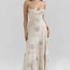 Seren Vanilla – Maxikleid mit gestickten und handgeperlten Blumen