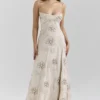Seren Vanilla – Maxikleid mit gestickten und handgeperlten Blumen
