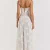 Seren Vintage cremefarbenes Maxikleid mit Blumenmuster und Spitzenrücken Seren Vintage cremefarbenes Maxikleid mit Blumenmuster und Spitzenrücken