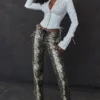 Serina Hose aus veganem Leder mit Schlangenprint Serina Hose aus veganem Leder mit Schlangenprint