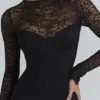 Shiloh – Langärmliges Maxikleid aus schwarzer Spitze mit Korsett Shiloh – Langärmliges Maxikleid aus schwarzer Spitze mit Korsett