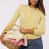 Signature Lemon Kaschmir- und Merinowolle-Strickjacke Signature Lemon Kaschmir- und Merinowolle-Strickjacke
