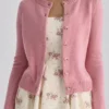 Signature-Strickjacke aus Kaschmir und Merinowolle in Himbeer Signature-Strickjacke aus Kaschmir und Merinowolle in Himbeer