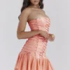 Sirena Sorbet Satin-Trägerloses Minikleid Sirena Sorbet Satin-Trägerloses Minikleid