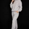 Sky Hellgraue Fleece-Hose für den Sport Sky Hellgraue Fleece-Hose für den Sport