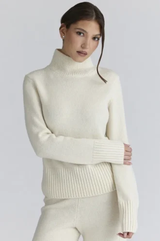 Skye Ivory Rollkragen-Pullover aus Merinowolle Skye Ivory Rollkragen-Pullover aus Merinowolle