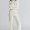 Skye Ivory Rollkragen-Pullover aus Merinowolle Skye Ivory Rollkragen-Pullover aus Merinowolle