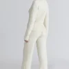 Skye Ivory Rollkragen-Pullover aus Merinowolle Skye Ivory Rollkragen-Pullover aus Merinowolle