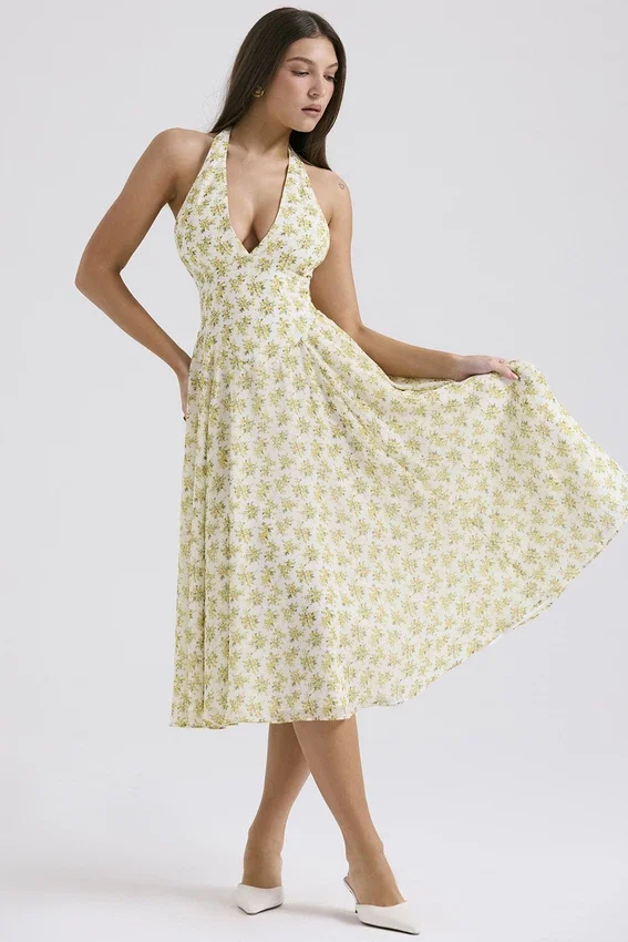 Solada Elfenbeinfarbenes Sommerkleid aus Georgette mit Vintage-Blumenprint und Neckholder Solada Elfenbeinfarbenes Sommerkleid aus Georgette mit Vintage-Blumenprint und Neckholder