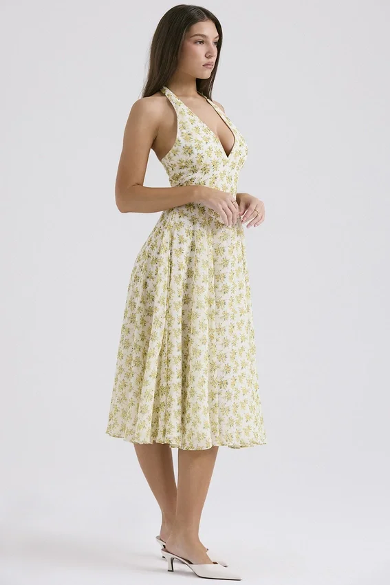 Solada Elfenbeinfarbenes Sommerkleid aus Georgette mit Vintage-Blumenprint und Neckholder Solada Elfenbeinfarbenes Sommerkleid aus Georgette mit Vintage-Blumenprint und Neckholder