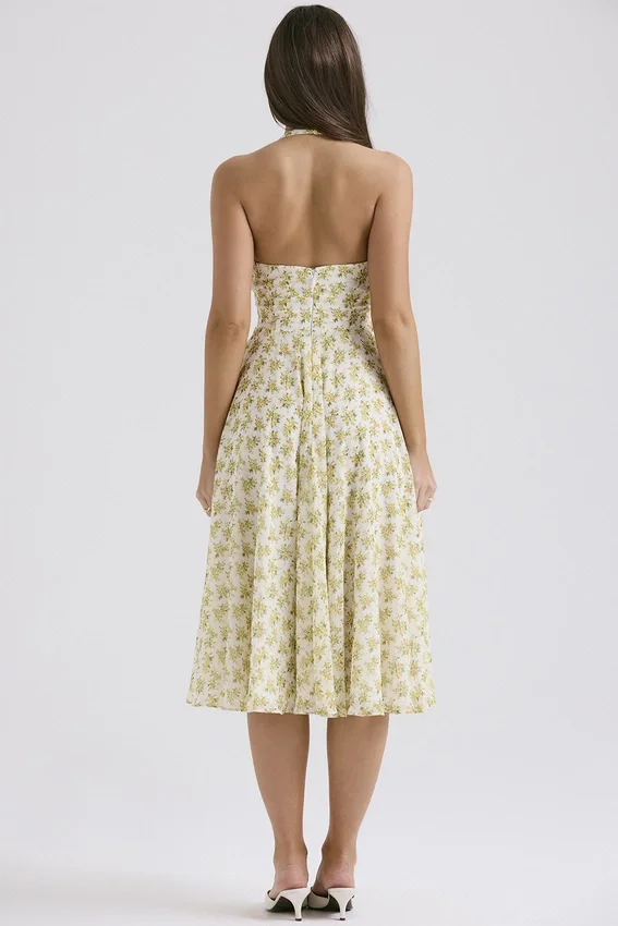 Solada Elfenbeinfarbenes Sommerkleid aus Georgette mit Vintage-Blumenprint und Neckholder Solada Elfenbeinfarbenes Sommerkleid aus Georgette mit Vintage-Blumenprint und Neckholder