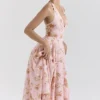 Solada – Englisches Vintage-Rosenmuster, Georgette-Halter-Sommerkleid Solada – Englisches Vintage-Rosenmuster, Georgette-Halter-Sommerkleid