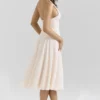Solada Vintage-Halter-Sommerkleid aus cremefarbenem Georgette Solada Vintage-Halter-Sommerkleid aus cremefarbenem Georgette