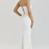 Solaine Elfenbeinfarbenes Spitzen-Korsetts-Maxikleid Solaine Elfenbeinfarbenes Spitzen-Korsetts-Maxikleid