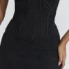 Solaine – Schwarzes Spitzen-Korsetts-Maxikleid Solaine – Schwarzes Spitzen-Korsetts-Maxikleid