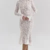 Sophia Vintage Elfenbeinfarbenes, figurbetontes Midi-Kleid aus Spitze Sophia Vintage Elfenbeinfarbenes, figurbetontes Midi-Kleid aus Spitze