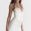Soraya Elfenbeinfarbenes Satin-Slip-Kleid Soraya Elfenbeinfarbenes Satin-Slip-Kleid
