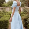 Tallulah Blau-Elfenbein-Midi-Kleid mit Puffärmeln und Blumenmuster Tallulah Blau-Elfenbein-Midi-Kleid mit Puffärmeln und Blumenmuster
